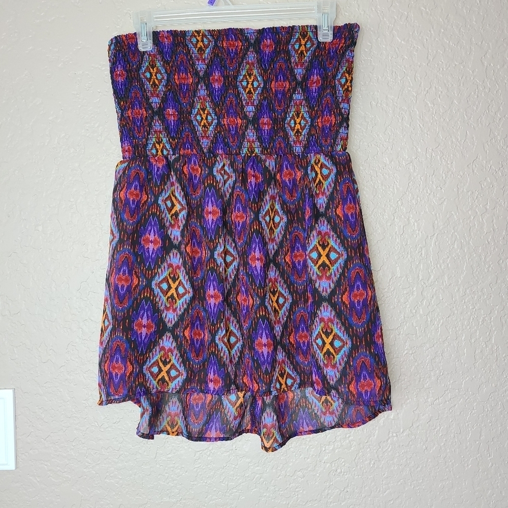 Geometric pattern flowy halter